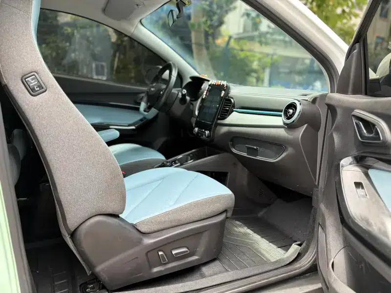 Little Ant 2023 model facelift, powered by lithium iron phosphate, 25.05kWh, 251km range. — миниатюра 9