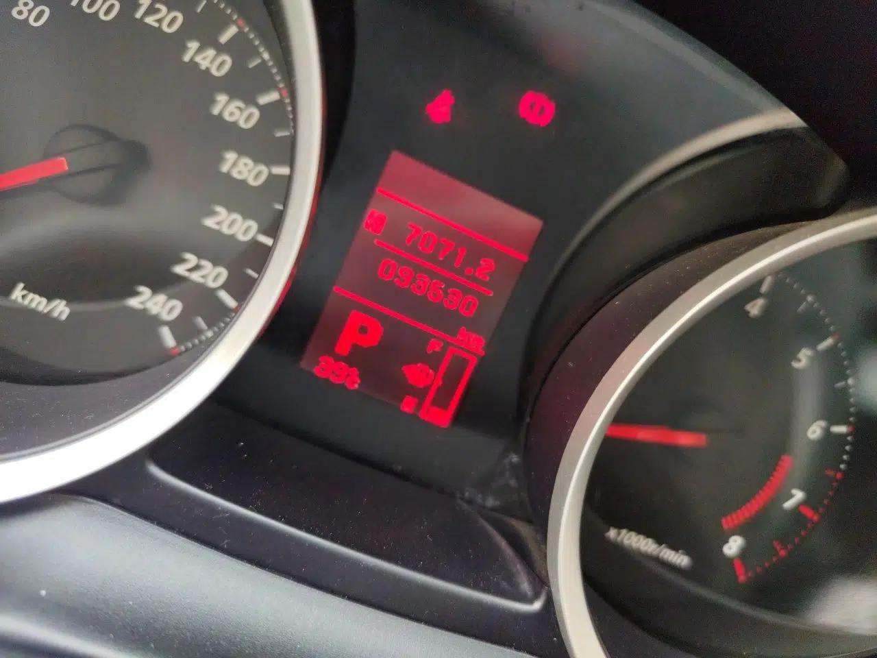 Mitsubishi Lancer EX 2012 Chasing Edition 1.8L CVT Luxury Model — миниатюра 12