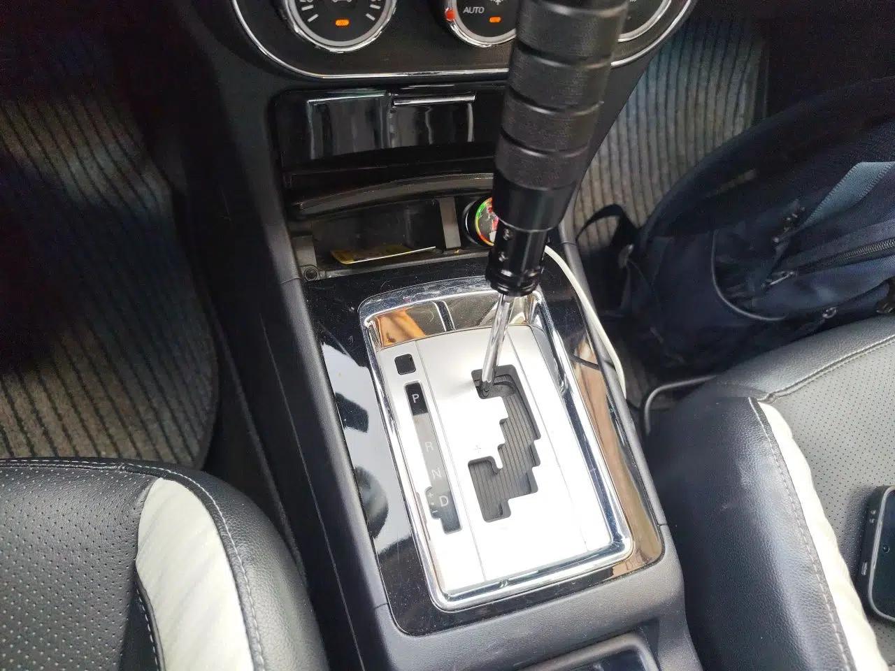 Mitsubishi Lancer EX 2012 Chasing Edition 1.8L CVT Luxury Model — миниатюра 14