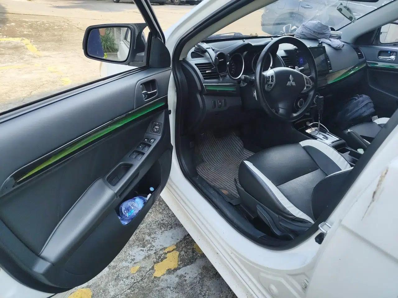 Mitsubishi Lancer EX 2012 Chasing Edition 1.8L CVT Luxury Model — миниатюра 16