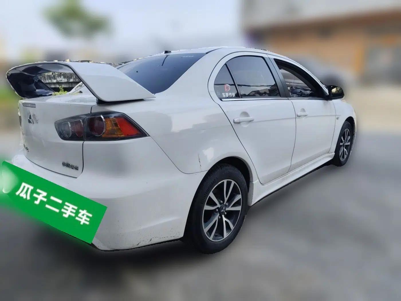 Mitsubishi Lancer EX 2012 Chasing Edition 1.8L CVT Luxury Model — миниатюра 6
