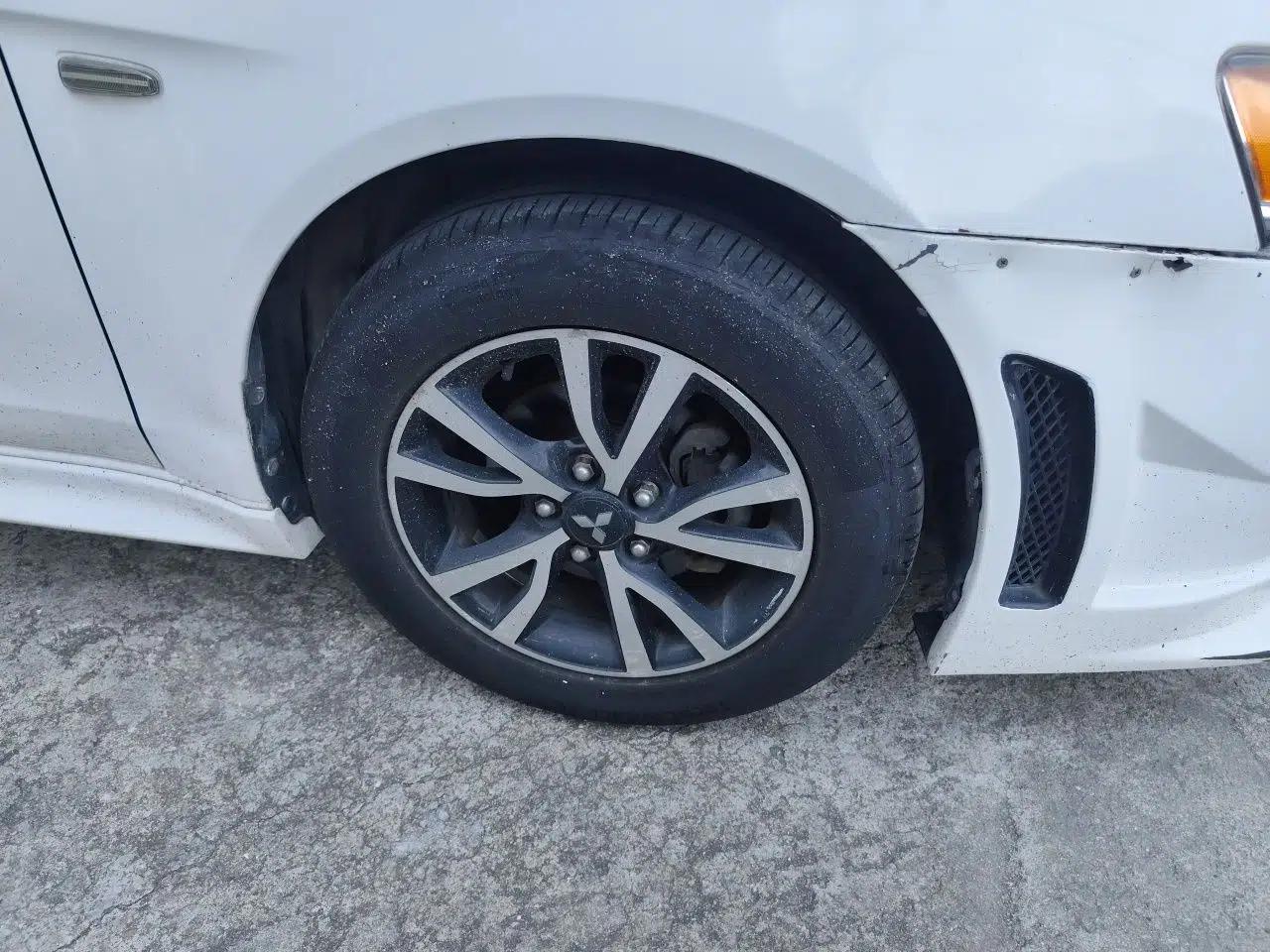 Mitsubishi Lancer EX 2012 Chasing Edition 1.8L CVT Luxury Model — миниатюра 8