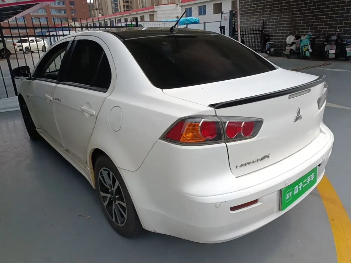 Mitsubishi Lancer EX 2016 1.8L CVT Black-and-White Retro Edition — миниатюра 4