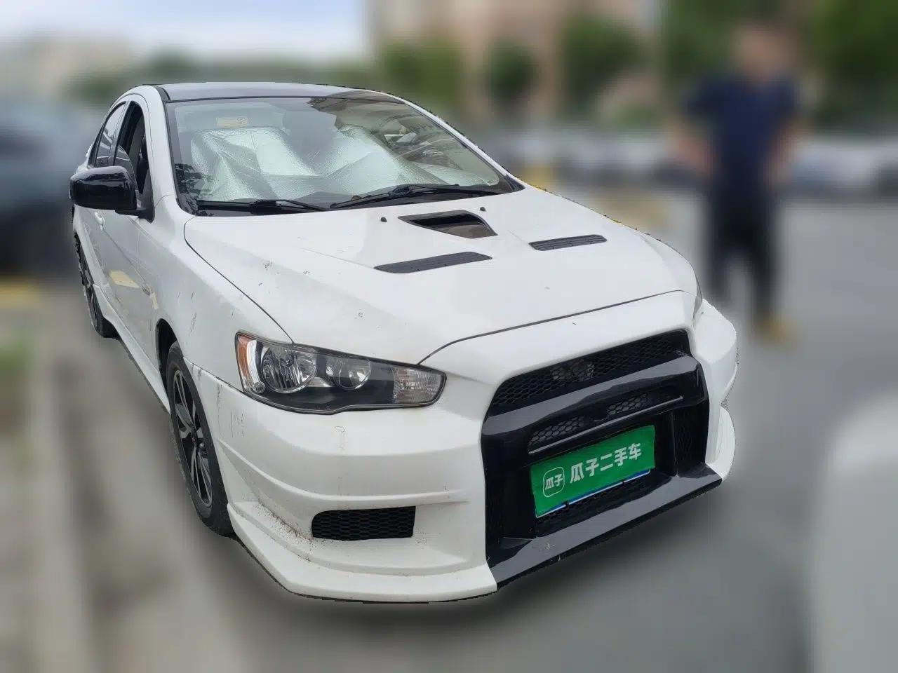 Mitsubishi Lancer EX 2016 1.8L CVT Black-and-White Retro Edition — миниатюра 3