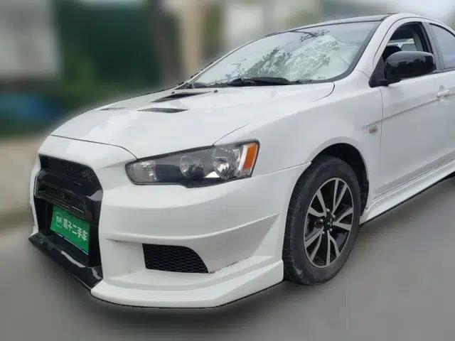 Mitsubishi Lancer EX 2016 1.8L CVT Black-and-White Retro Edition