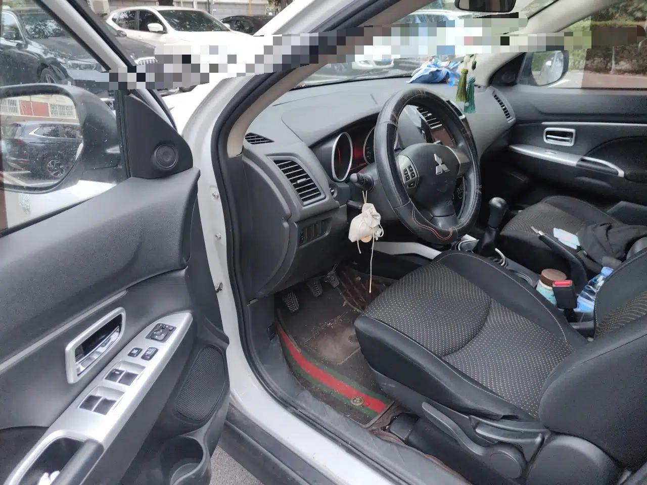 Mitsubishi ASX 2018 1.6L Manual Two-Wheel Drive Fashion Edition — миниатюра 16