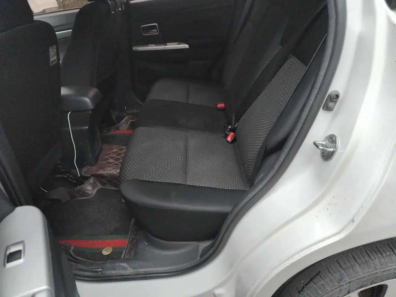 Mitsubishi ASX 2018 1.6L Manual Two-Wheel Drive Fashion Edition — миниатюра 17