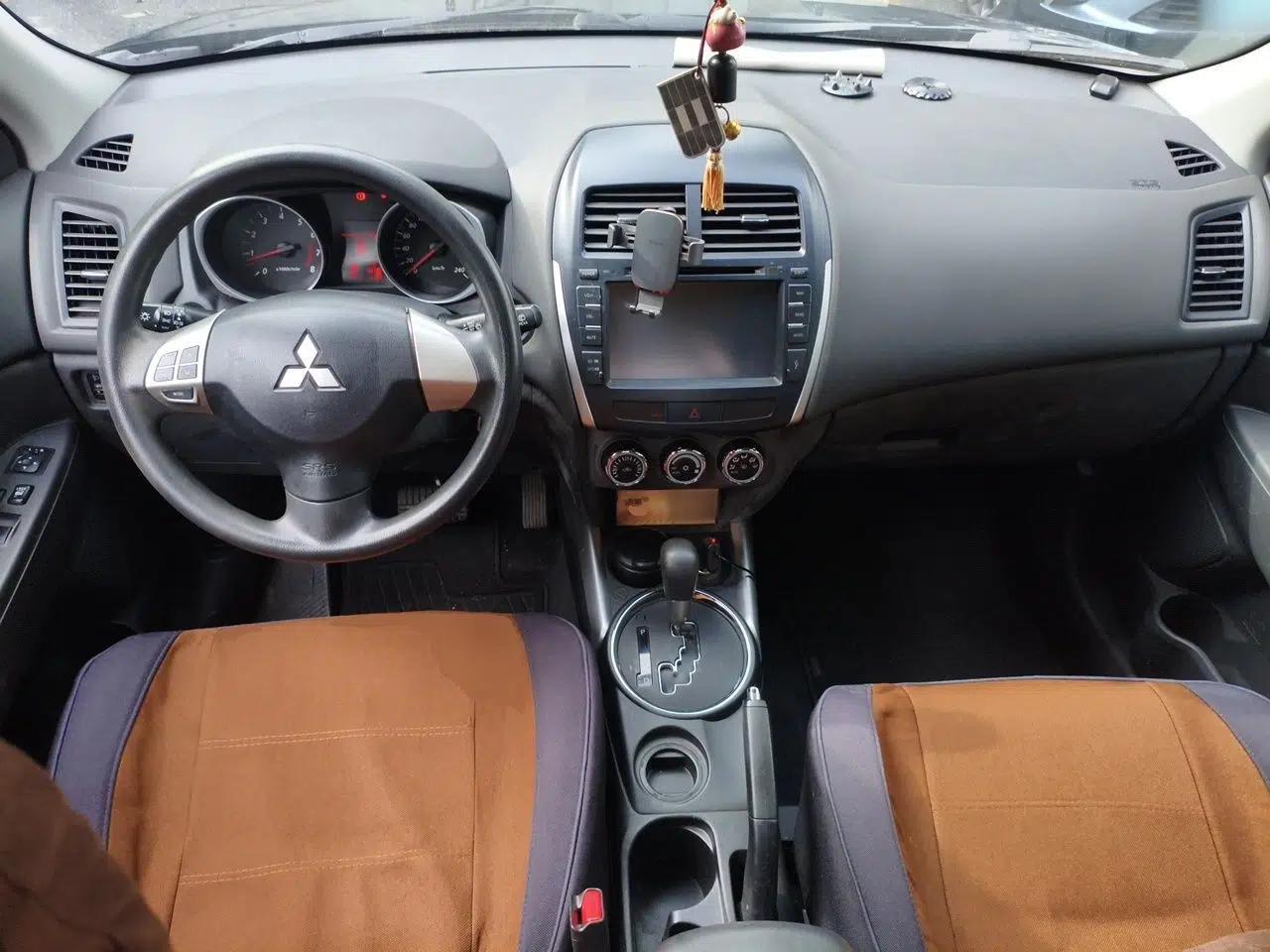 Mitsubishi ASX 2013 2.0L CVT Two-Wheel Drive Elite Edition — миниатюра 6