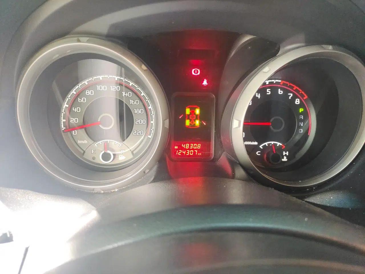Mitsubishi Pajero 2019 3.0L Automatic Comfort Edition — миниатюра 12