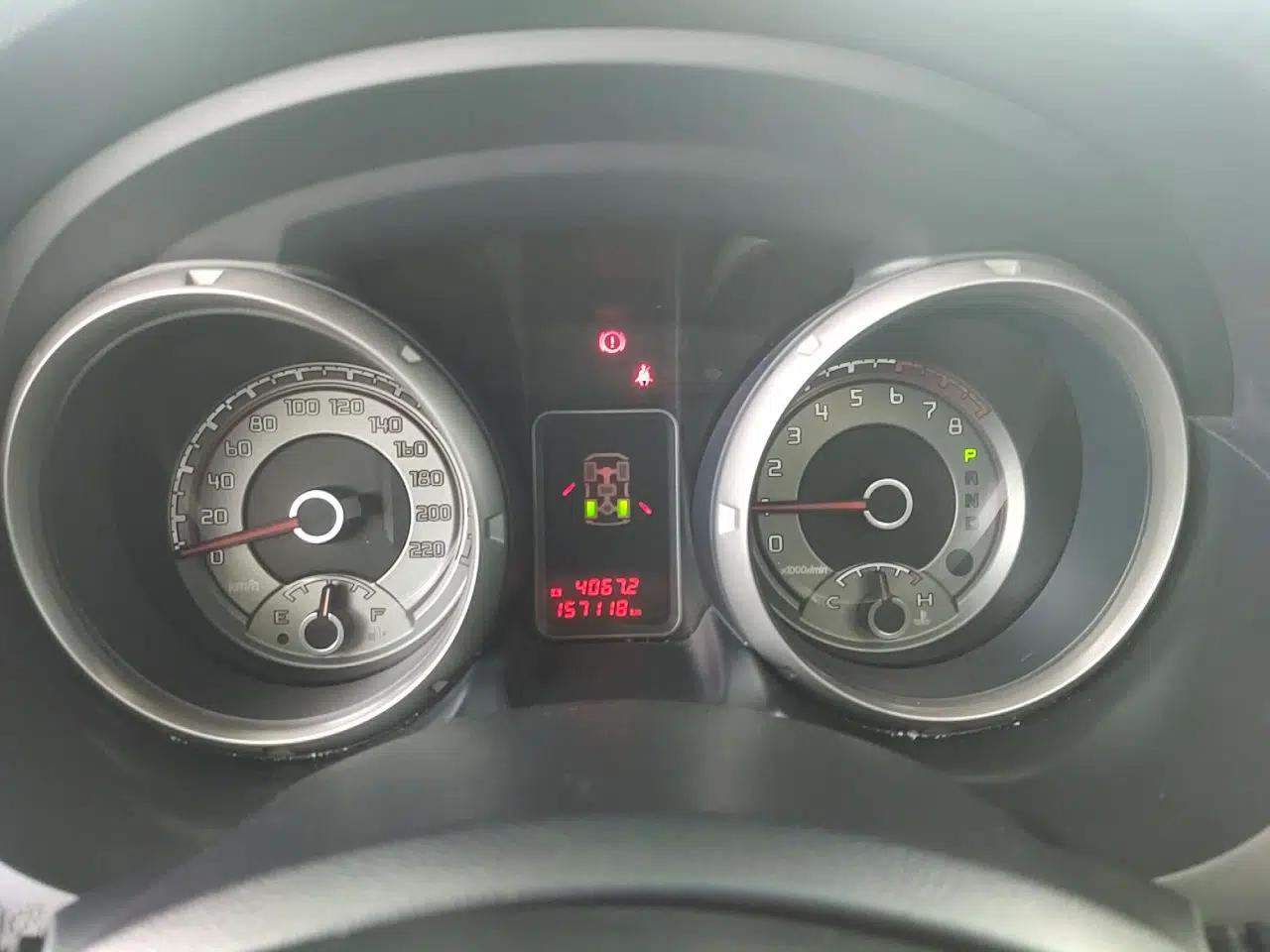 Mitsubishi Pajero 2019 3.0L Automatic Standard Edition — миниатюра 11