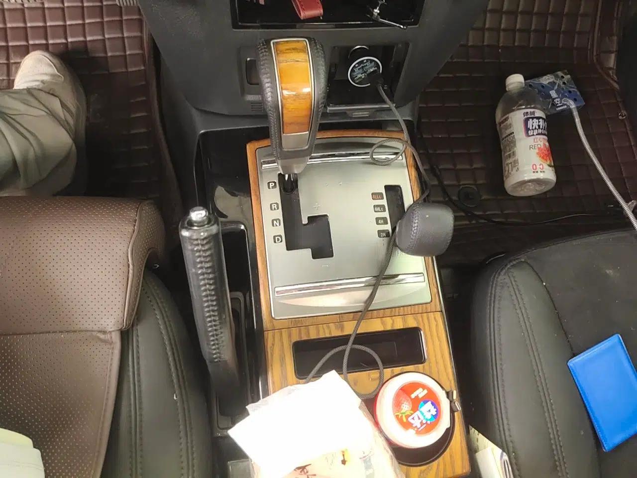 Mitsubishi Pajero 2019 3.0L Automatic Standard Edition — миниатюра 14