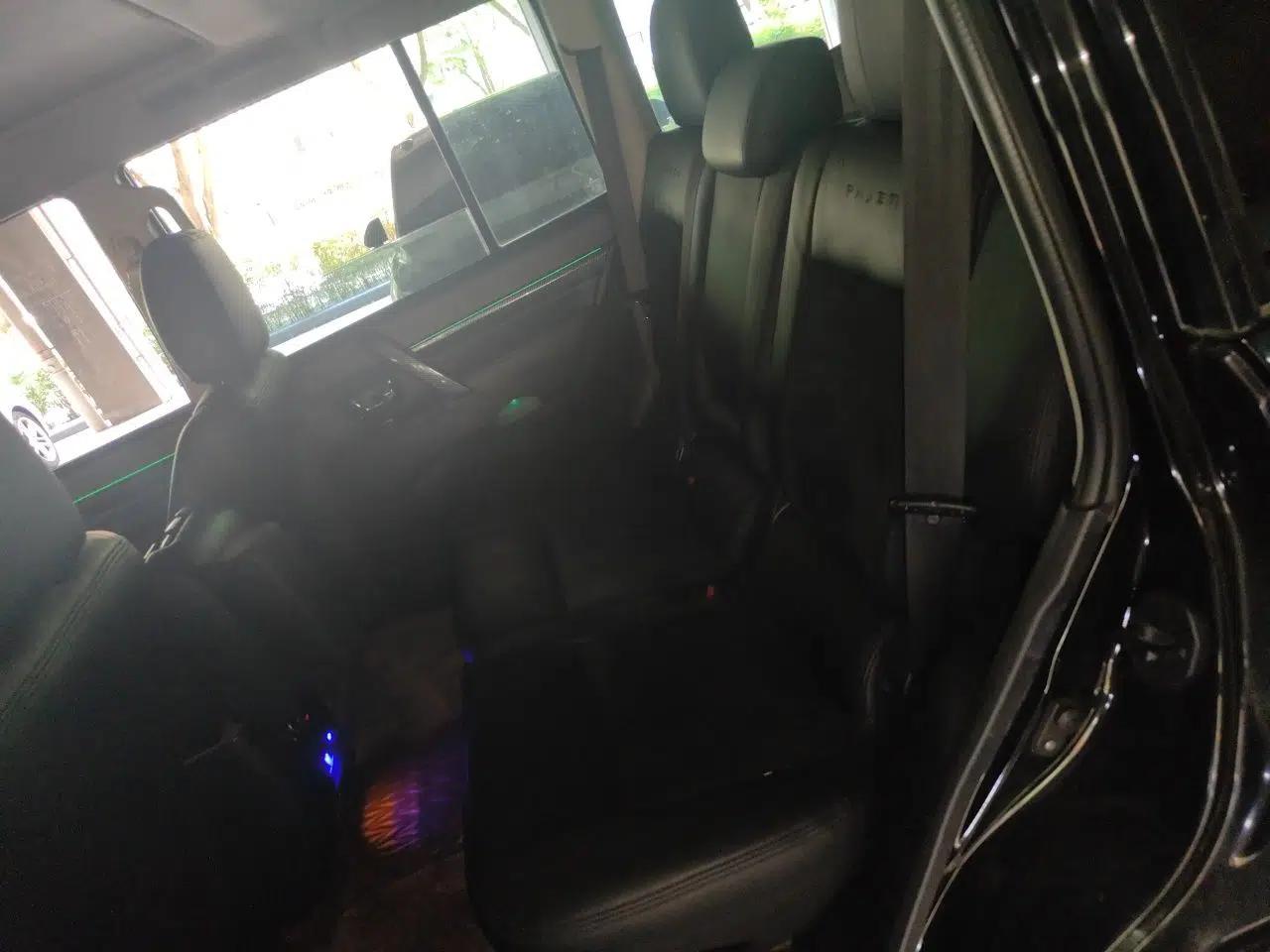 Mitsubishi Pajero 2018 3.0L Automatic Comfort Edition — миниатюра 17
