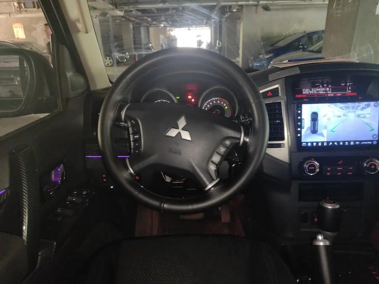 Mitsubishi Pajero 2018 3.0L Automatic Comfort Edition — миниатюра 10