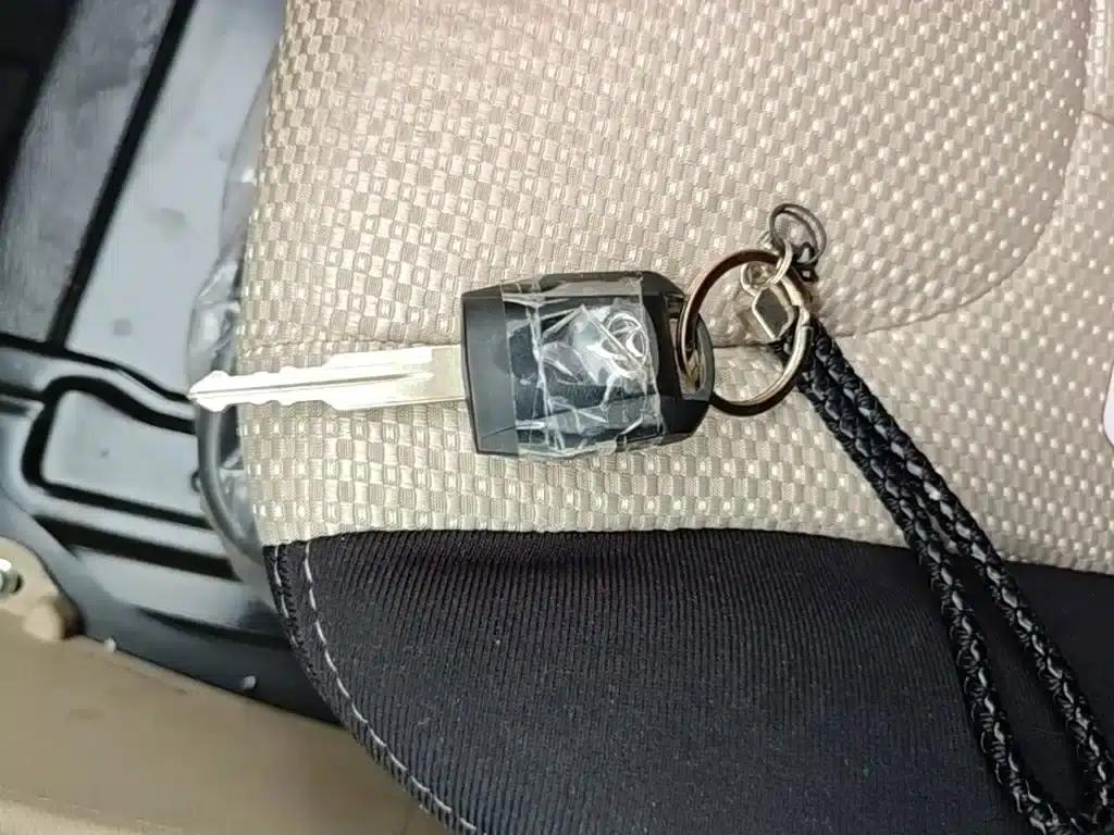 CrossStar V3 2023 1.3L Gasoline Enjoyment 2-Seat Van — миниатюра 9