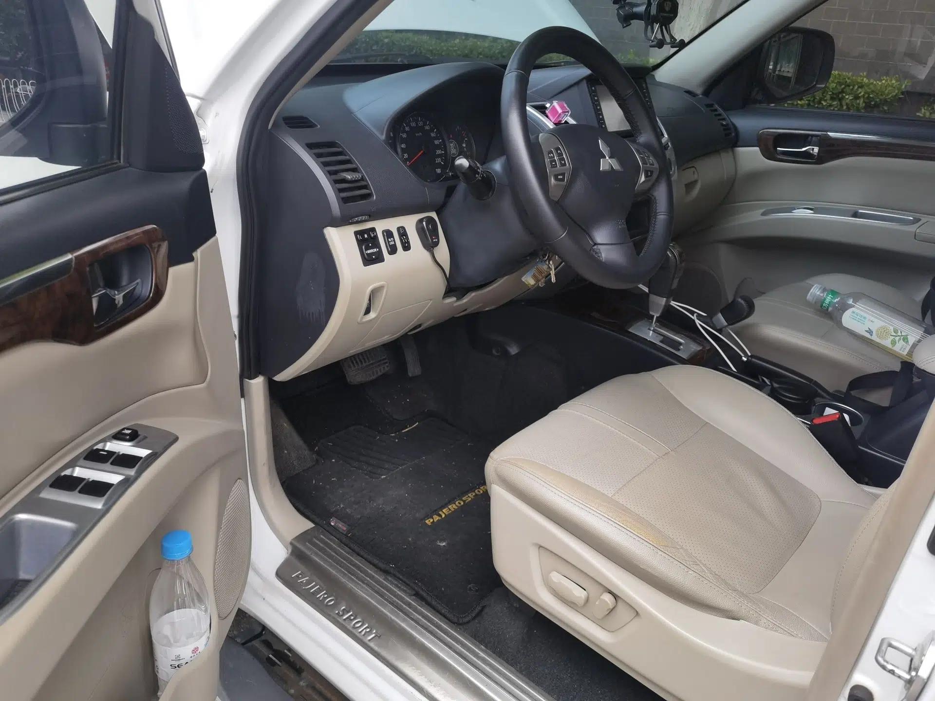 Mitsubishi Pajero Sport 2013 3.0L Automatic 4x4 Flagship Edition — миниатюра 16