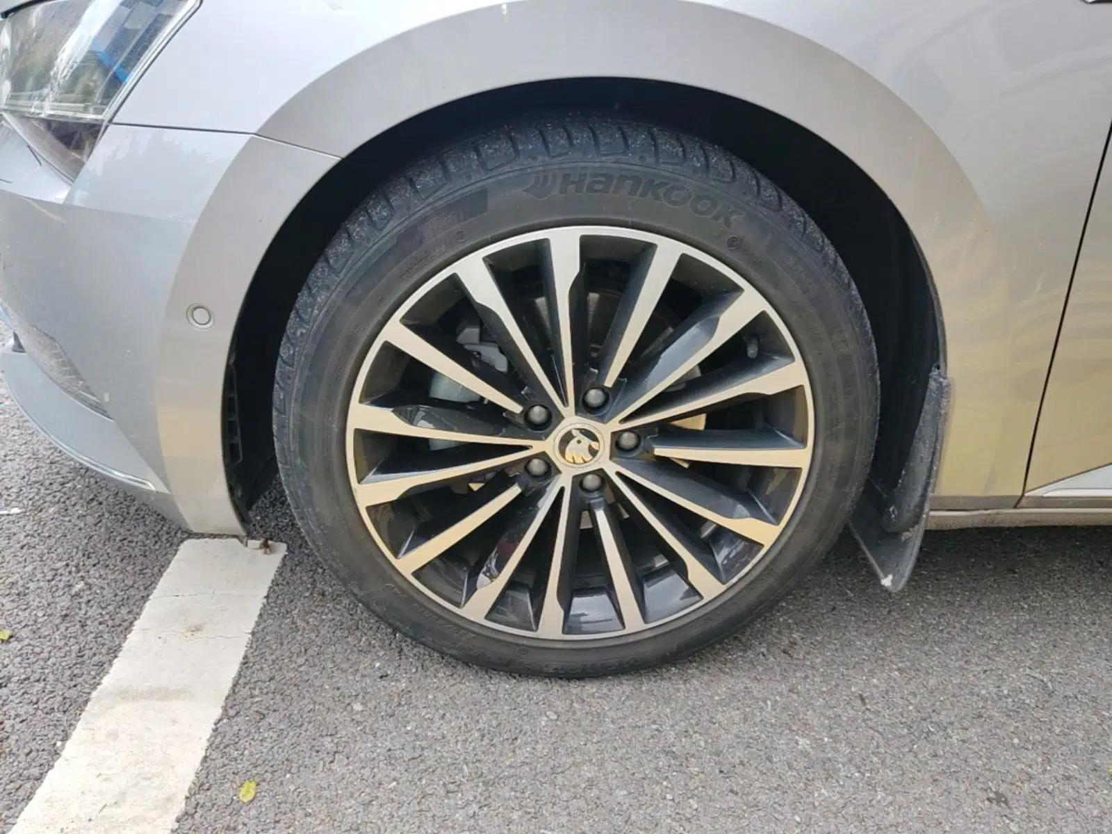 Skoda Superb 2018 TSI330 DSG Luxury Edition China V Standard — миниатюра 15