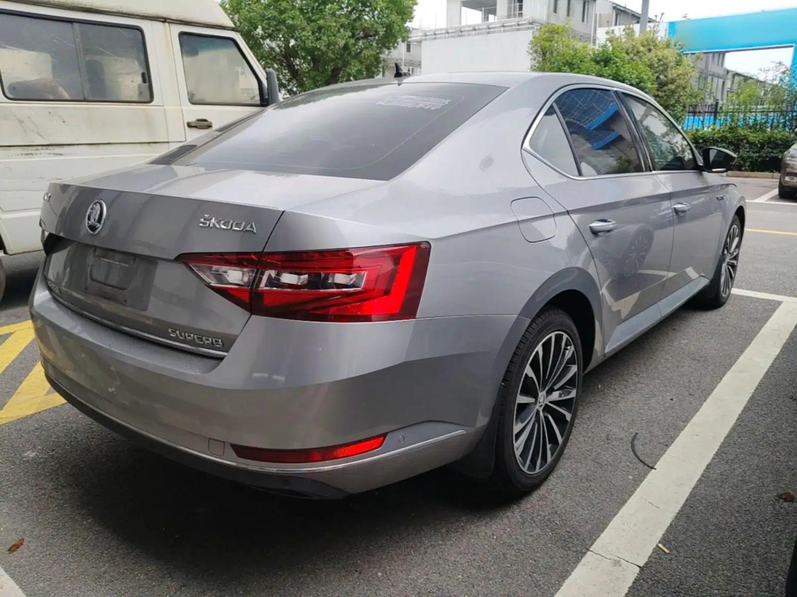 Skoda Superb 2018 TSI330 DSG Luxury Edition China V Standard — миниатюра 6