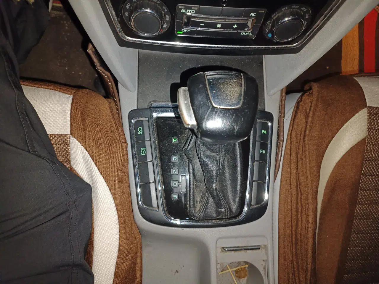 Skoda Superb 2009 1.8TSI Automatic Luxury Edition — миниатюра 14