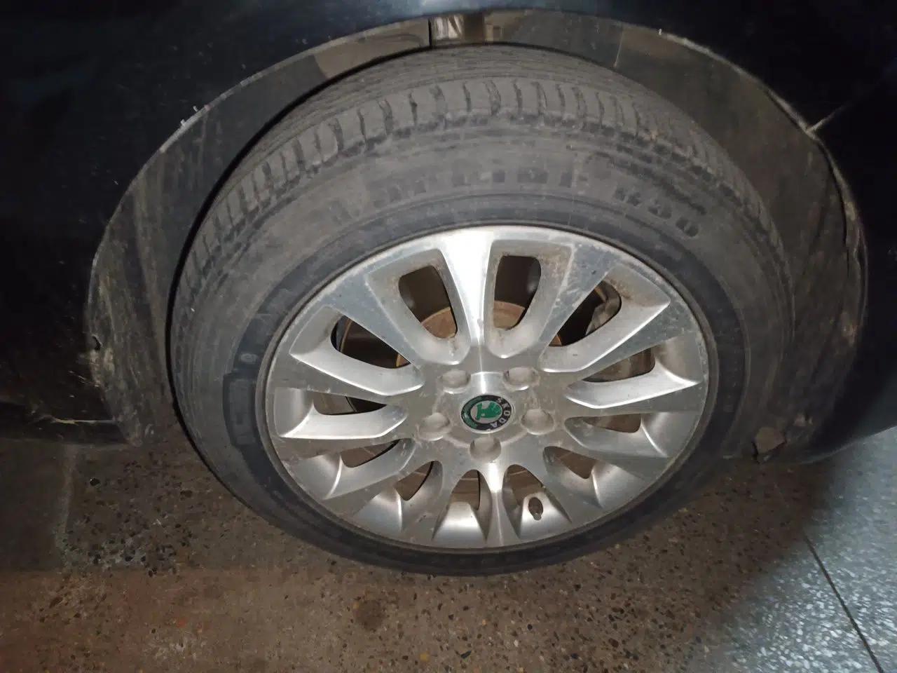 Skoda Superb 2009 1.8TSI Automatic Luxury Edition — миниатюра 8