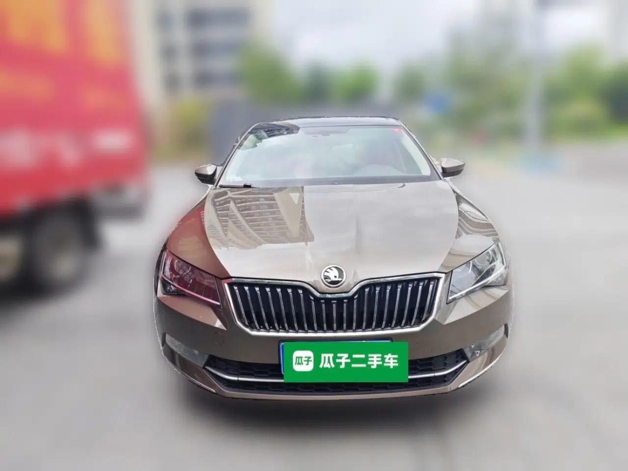 Skoda Superb 2018 TSI280 DSG Comfort Edition China V Standard — миниатюра 2