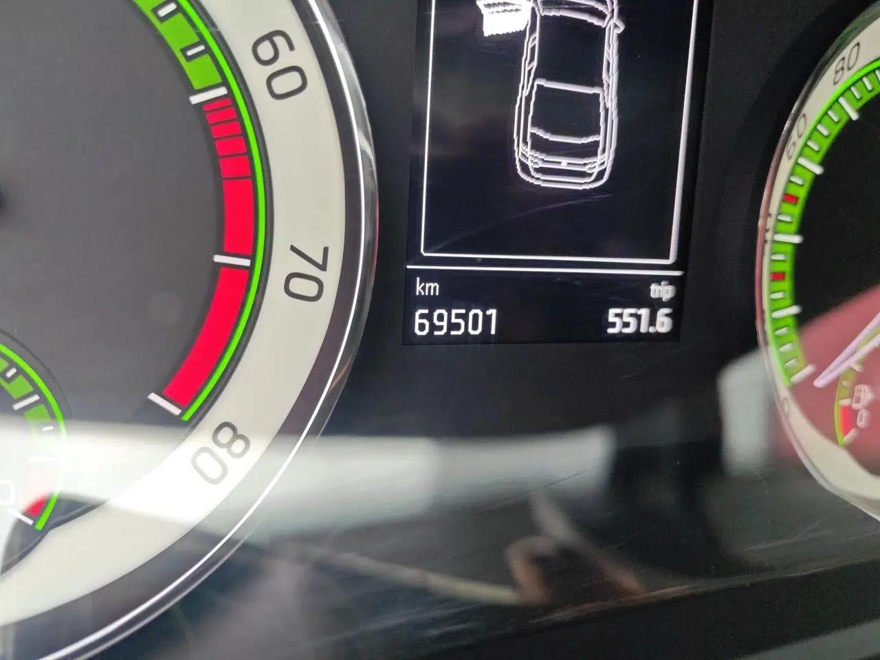 Skoda Superb 2018 TSI280 DSG Comfort Edition China V Standard — миниатюра 12