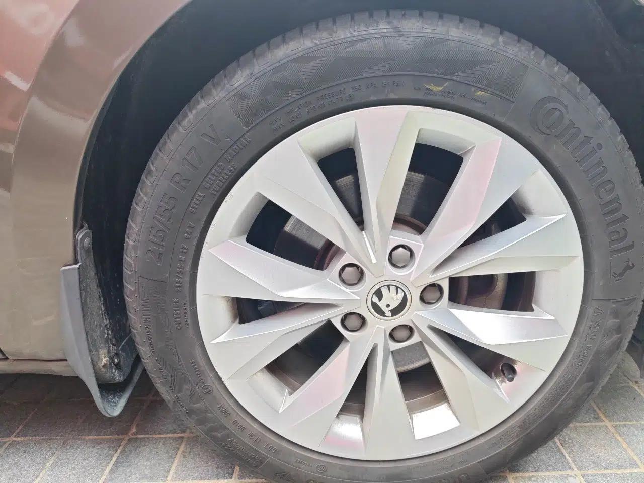 Skoda Superb 2018 TSI280 DSG Comfort Edition China V Standard — миниатюра 8