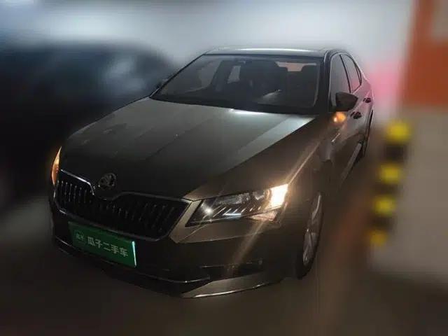 Skoda Superb 2016 TSI330 DSG Innovation Edition