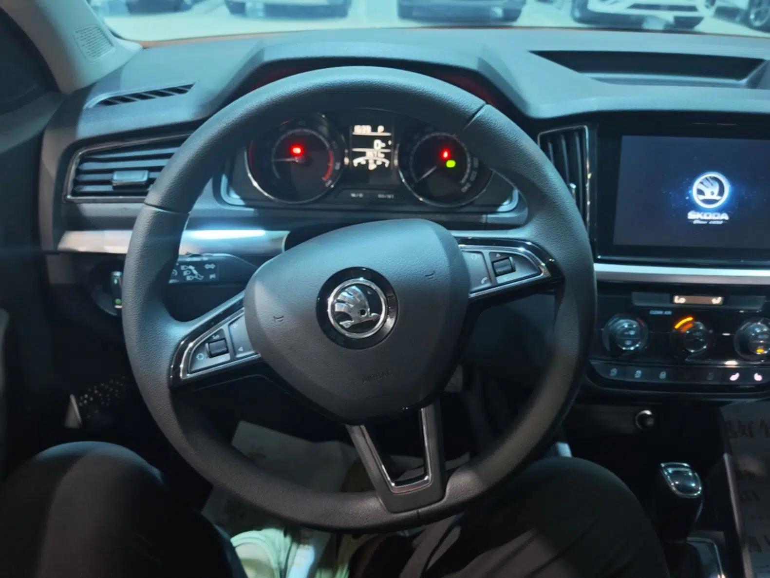 Skoda Kamiq 2024 1.5L Automatic Comfort Edition — миниатюра 18