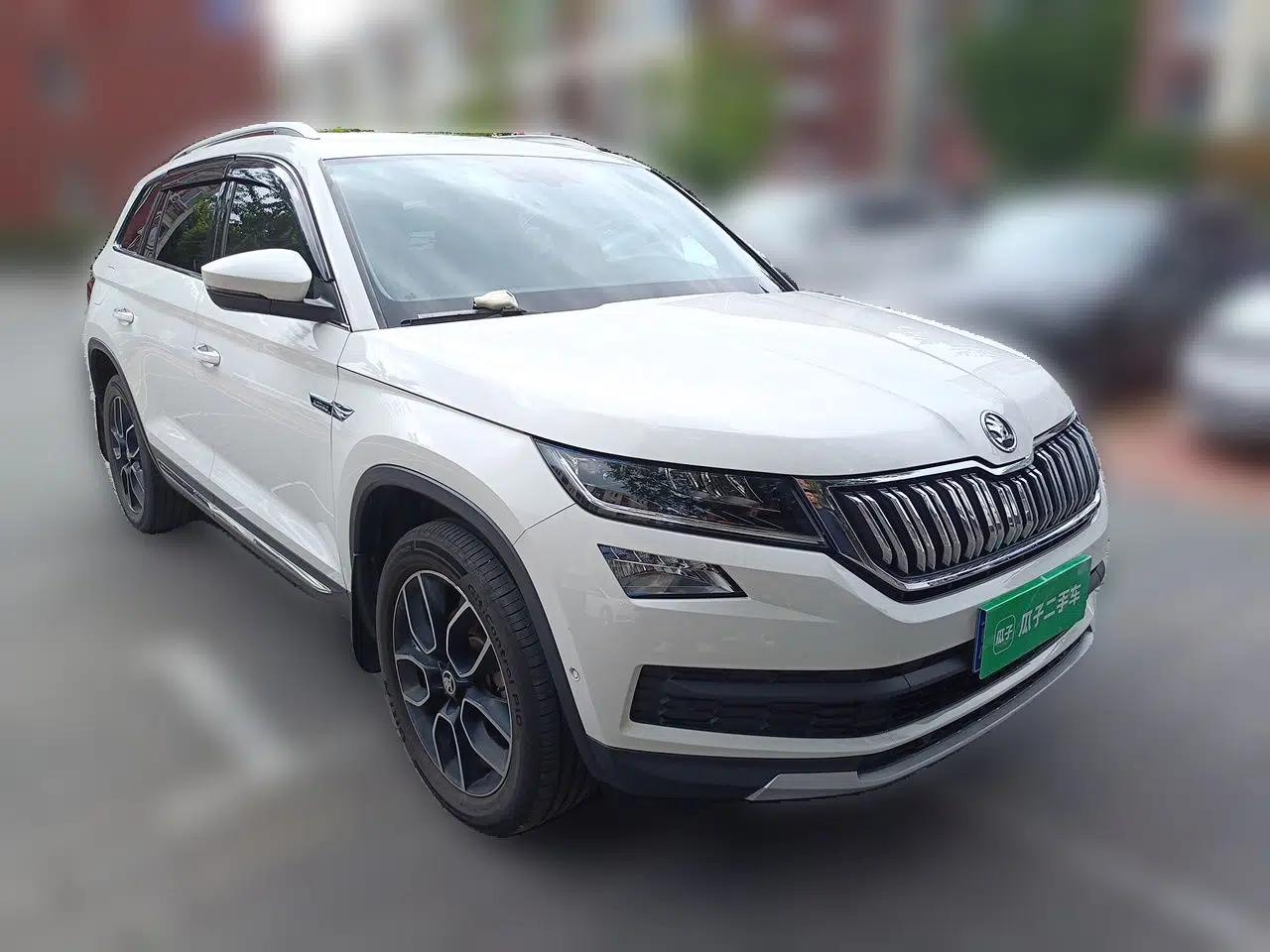 Skoda Kodiaq 2020 TSI330 5-Seat Two-Wheel Drive Deluxe Enjoyment Edition — миниатюра 3