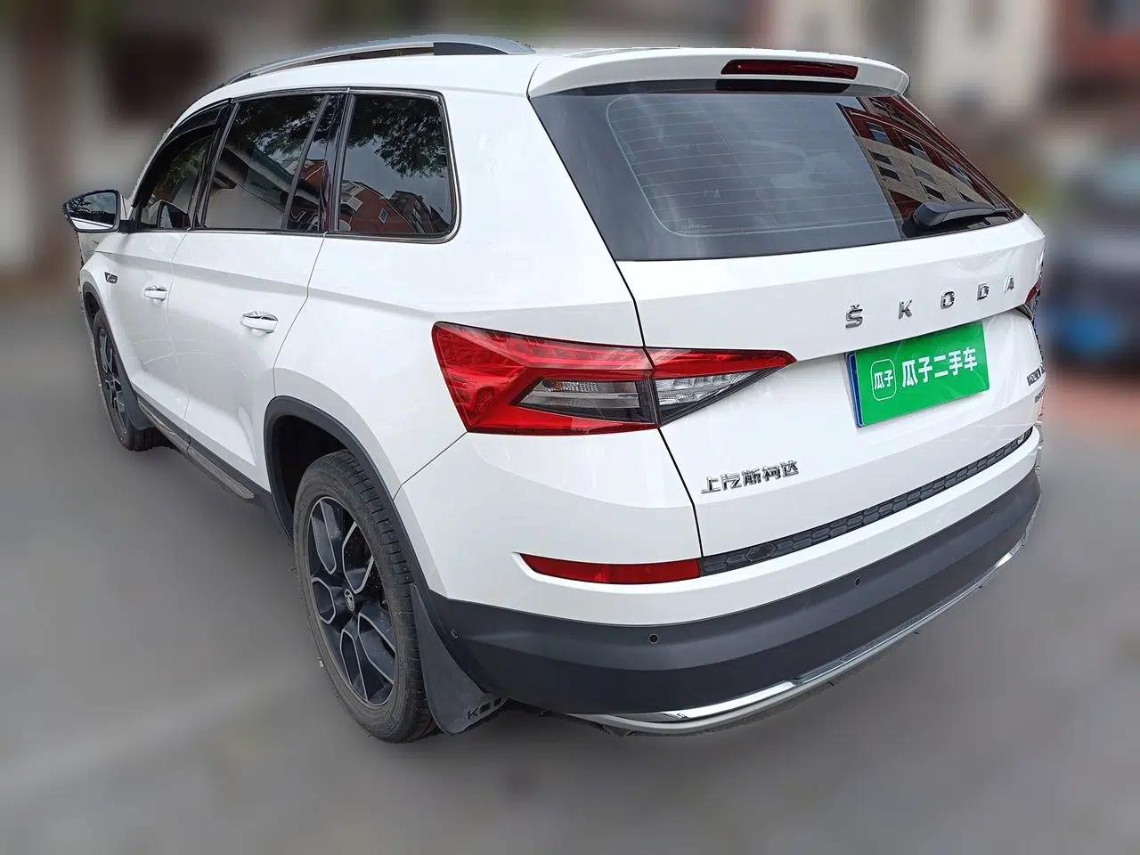 Skoda Kodiaq 2020 TSI330 5-Seat Two-Wheel Drive Deluxe Enjoyment Edition — миниатюра 4
