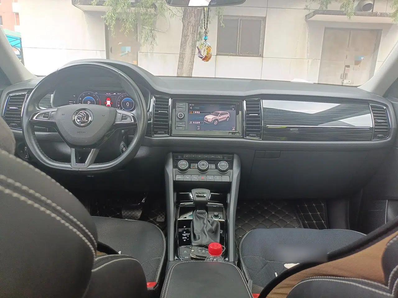 Skoda Kodiaq 2020 TSI330 5-Seat Two-Wheel Drive Deluxe Enjoyment Edition — миниатюра 9