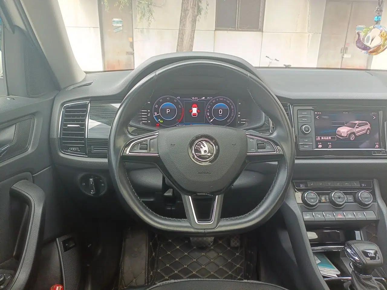 Skoda Kodiaq 2020 TSI330 5-Seat Two-Wheel Drive Deluxe Enjoyment Edition — миниатюра 10