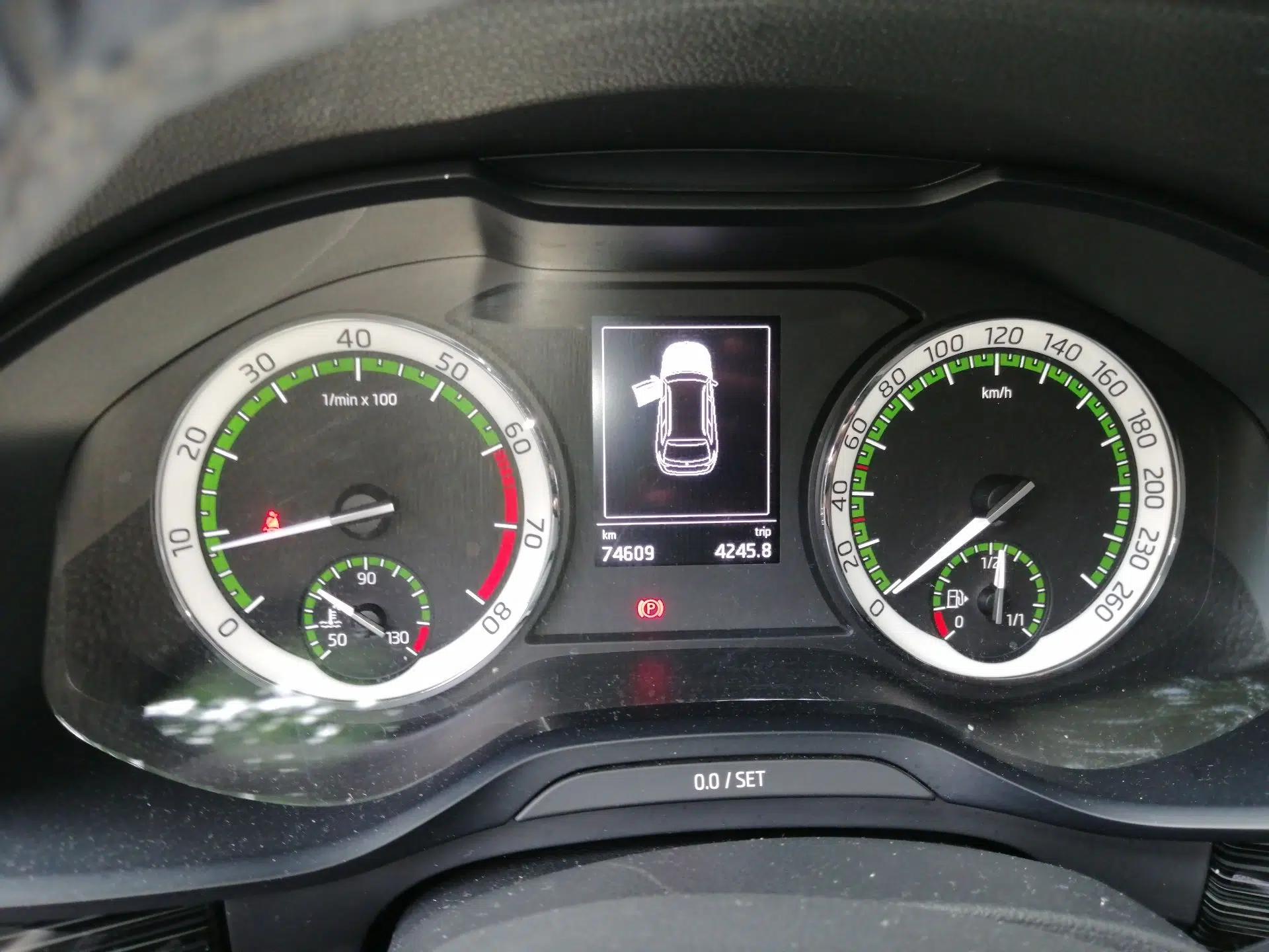 Skoda Kodiaq 2018 Restyled TSI330 7-Seater Two-Wheel Drive Luxury Enjoyment Edition — миниатюра 11