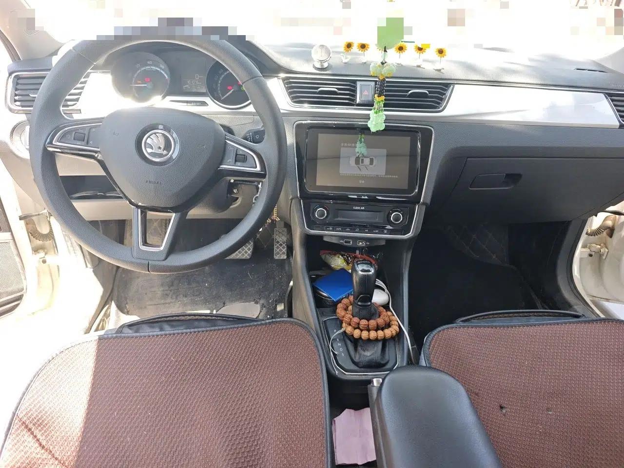 Skoda Rapid 2020 1.5L Automatic Comfort Edition — миниатюра 9