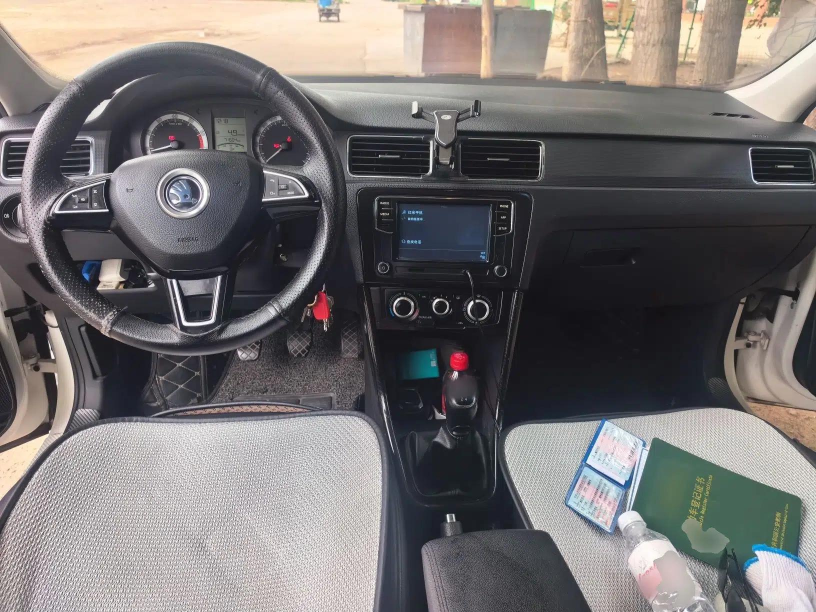 Skoda Rapid 2018 1.4L Manual Standard Edition — миниатюра 6