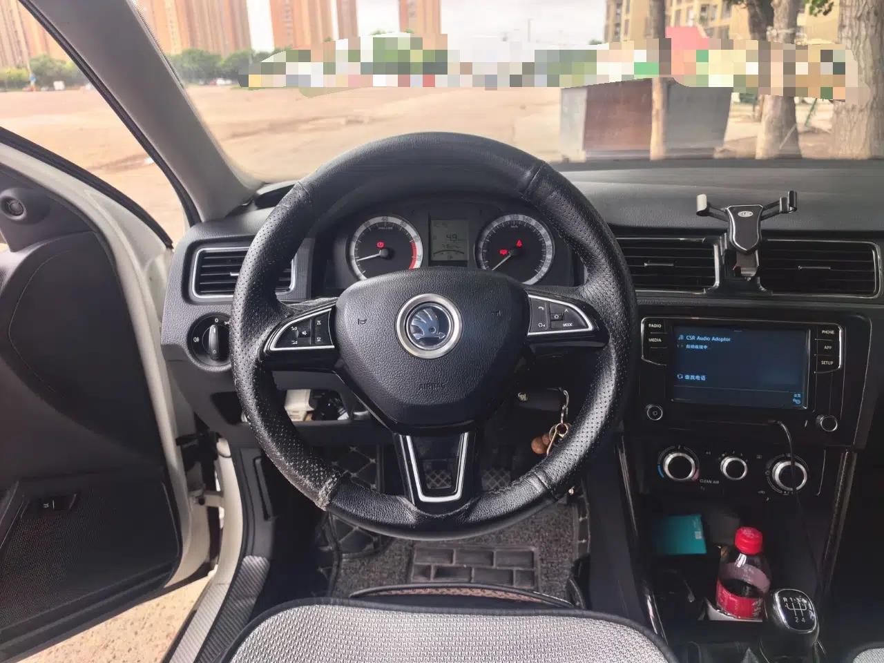 Skoda Rapid 2018 1.4L Manual Standard Edition — миниатюра 7