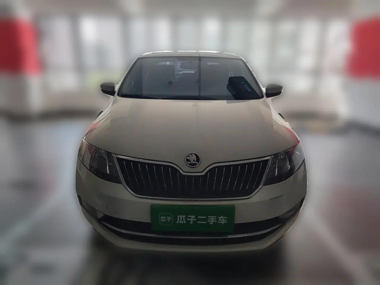 Skoda Rapid 2018 1.6L Automatic Comfort Edition — миниатюра 2