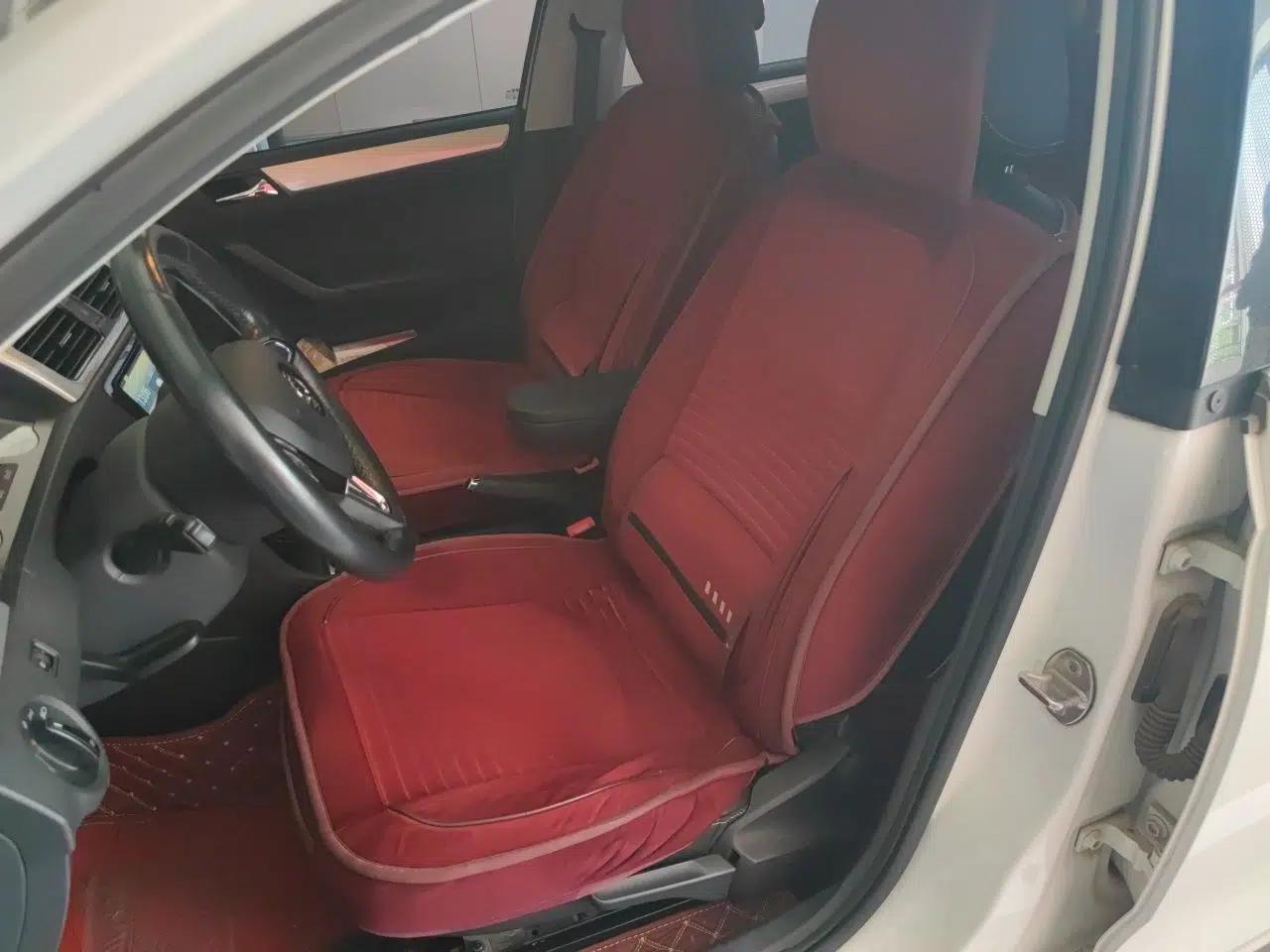 Skoda Rapid 2018 1.6L Automatic Comfort Edition — миниатюра 15