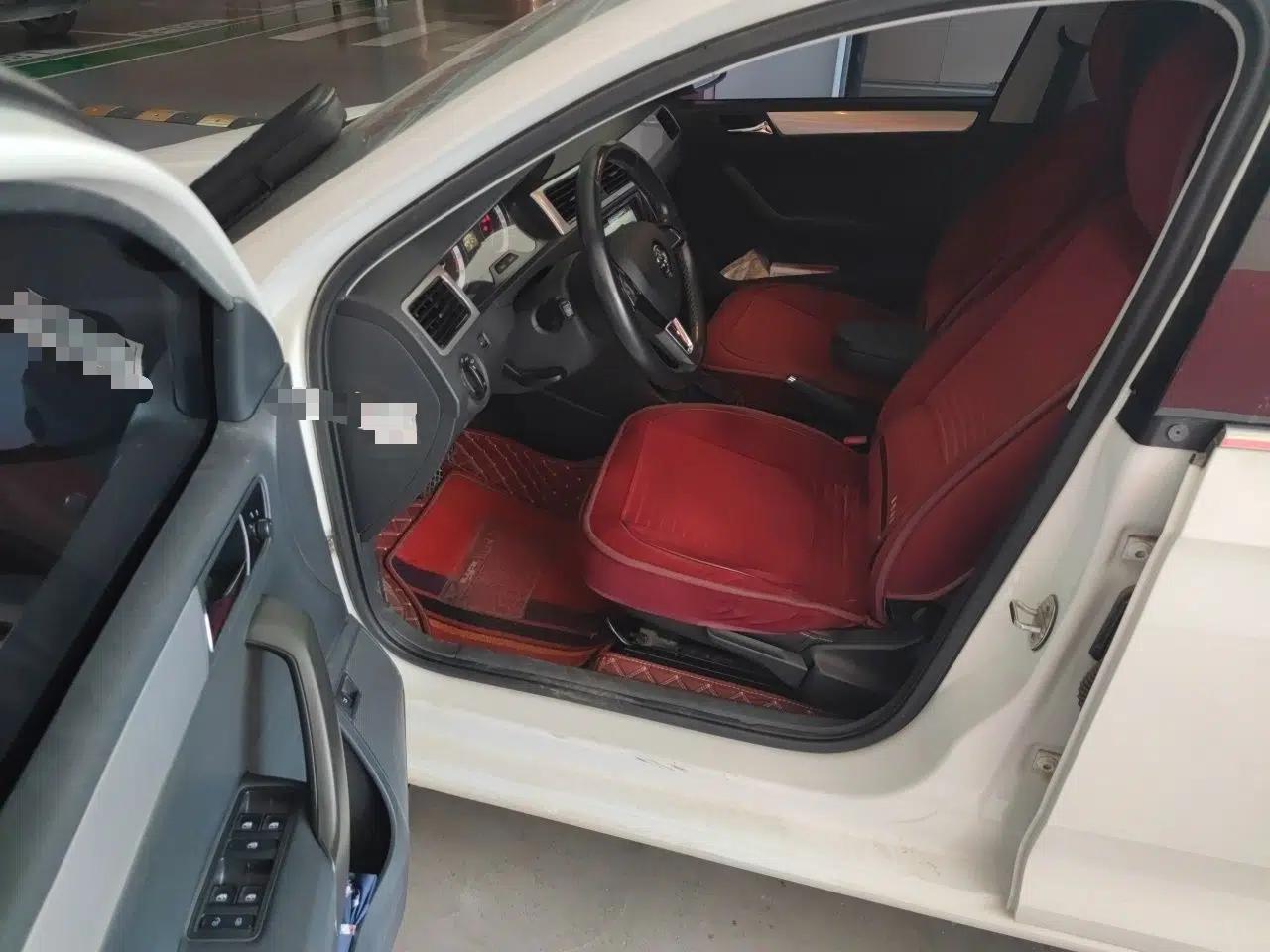 Skoda Rapid 2018 1.6L Automatic Comfort Edition — миниатюра 16