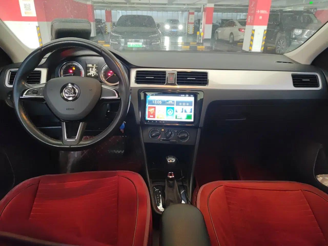 Skoda Rapid 2018 1.6L Automatic Comfort Edition — миниатюра 9