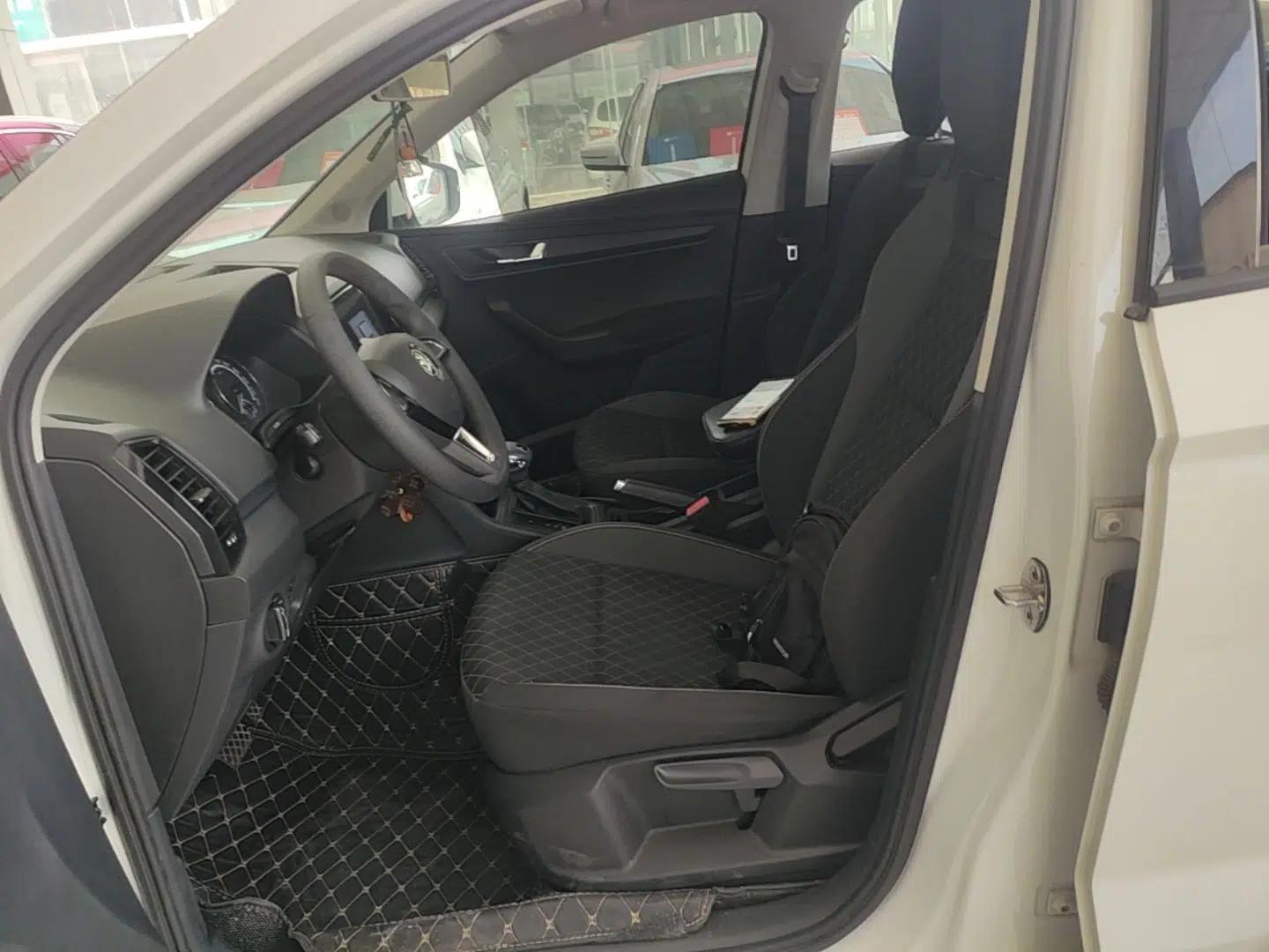 Skoda Karoq 2019 TSI280 Comfort Plus Version China VI Standard — миниатюра 17