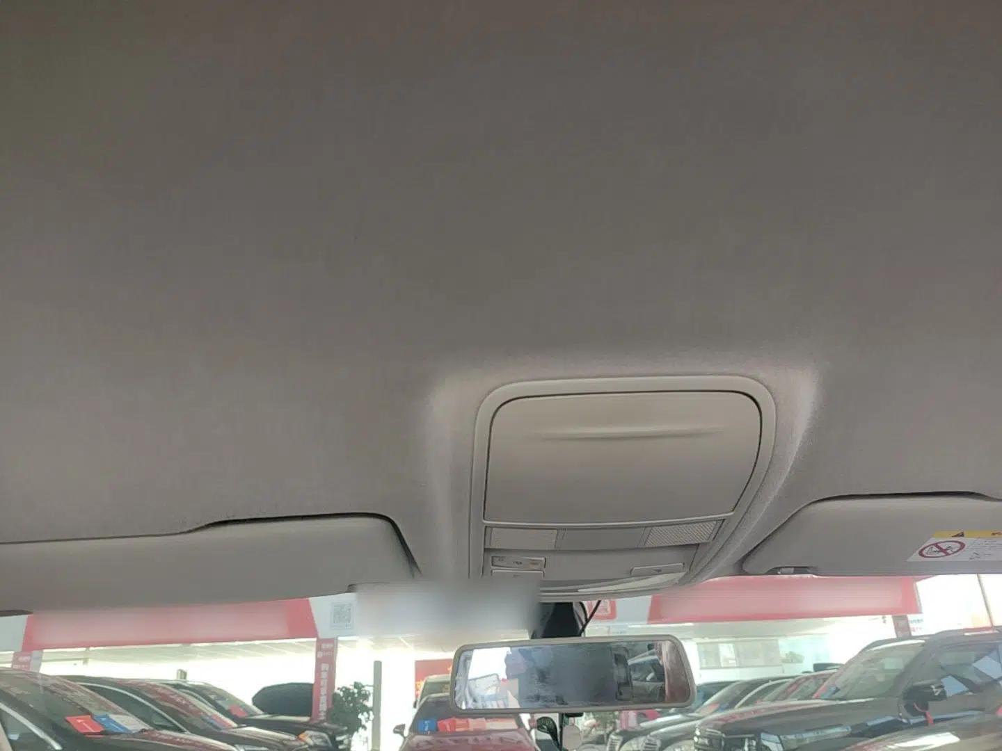 Skoda Karoq 2019 TSI280 Comfort Plus Version China VI Standard — миниатюра 21