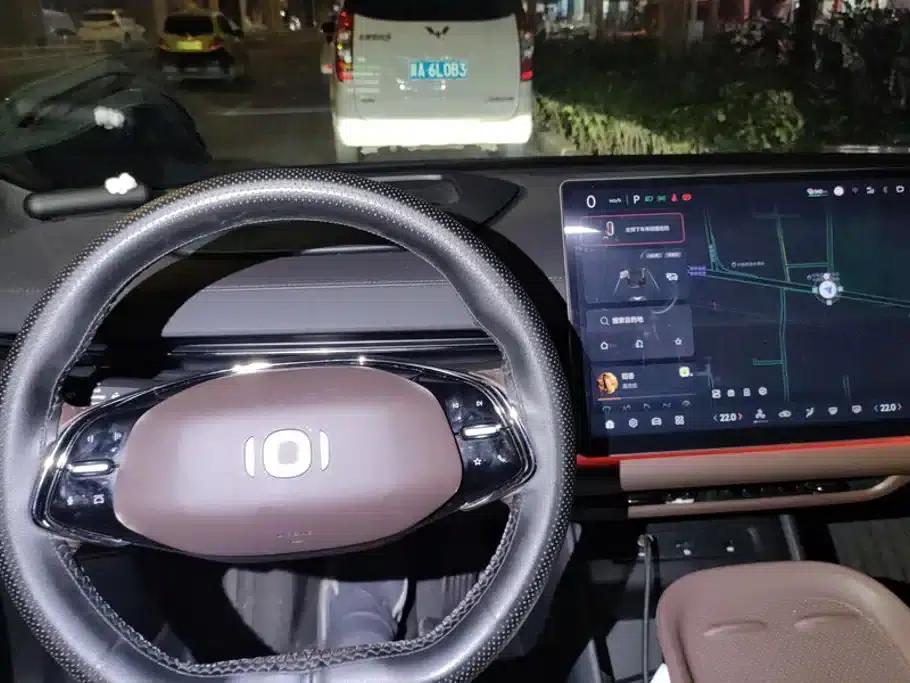 Changan Qiyuan A07 2025 Blue Whale Pure Electric Edition 710 Flagship Model — миниатюра 15