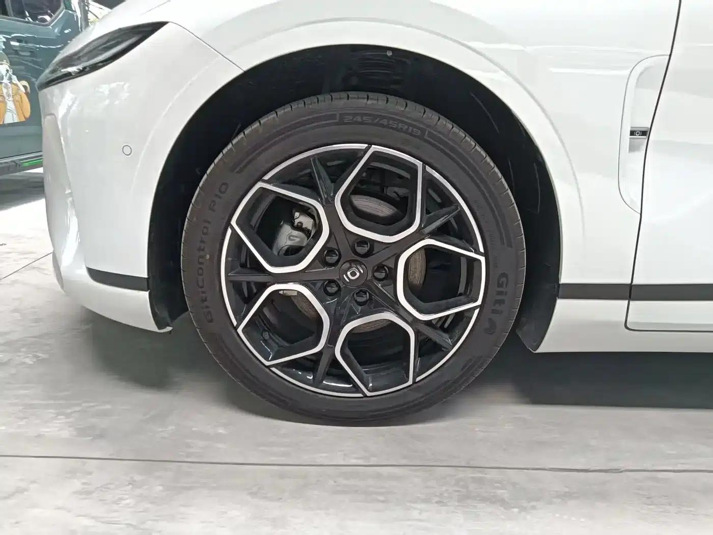 Changan Qiyuan A07 2025 Blue Whale Pure Electric Edition 710 Flagship Model — миниатюра 9