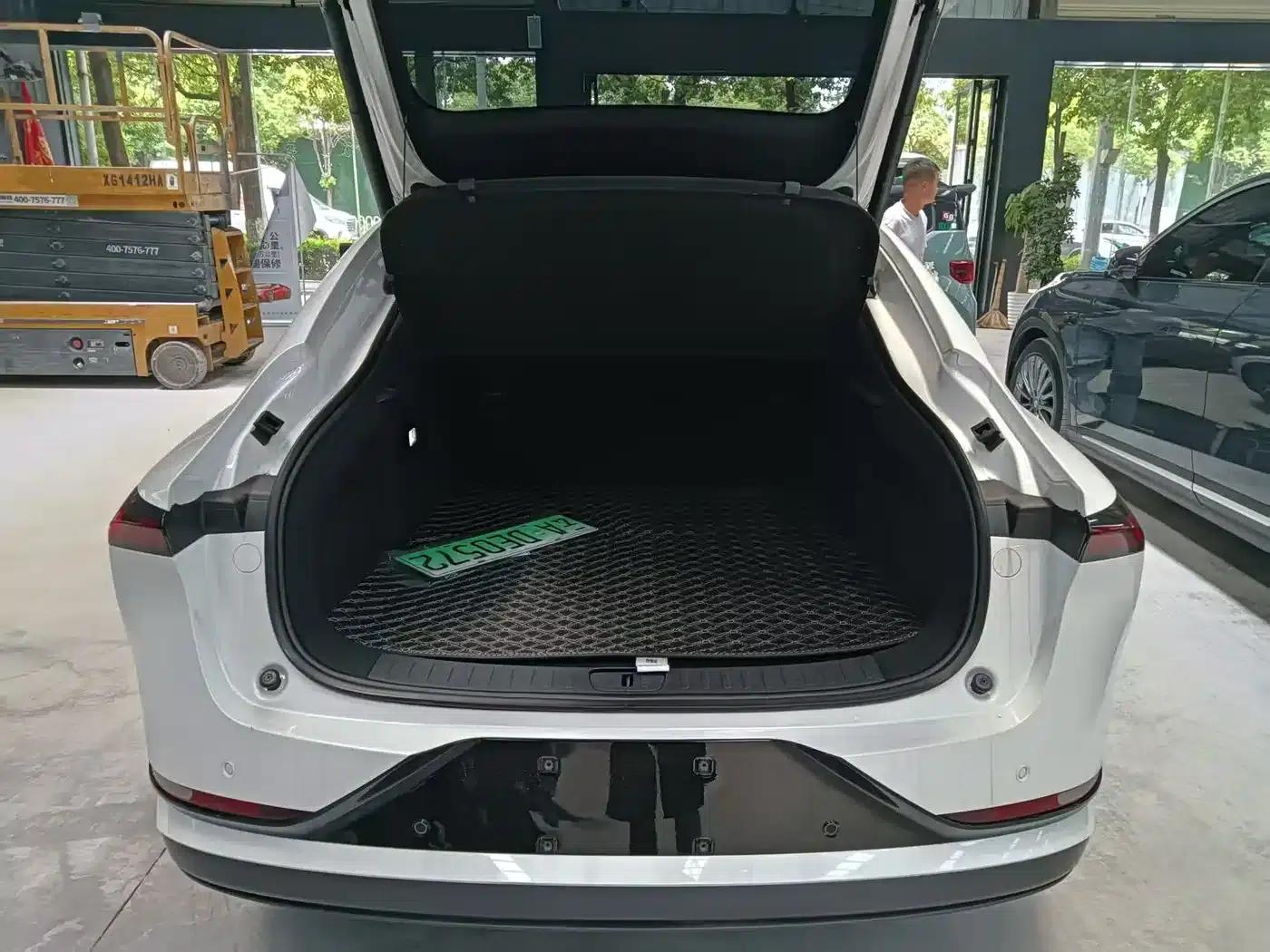 Changan Qiyuan A07 2025 Blue Whale Pure Electric Edition 710 Flagship Model — миниатюра 10