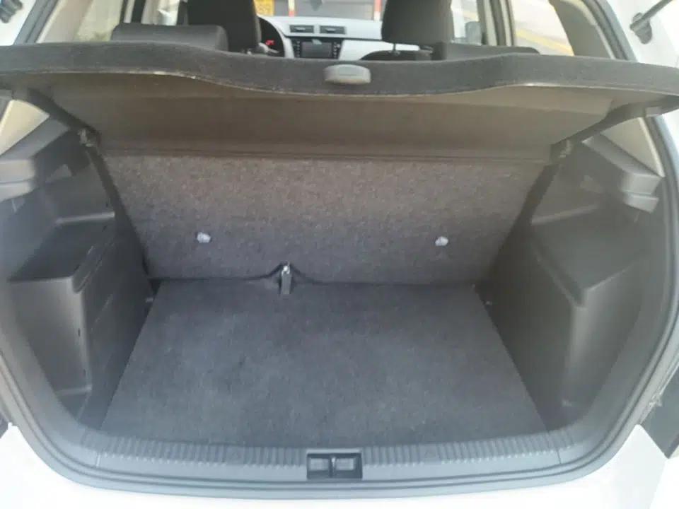 Skoda Fabia 2016 1.4L Automatic Car Enjoy Edition — миниатюра 22