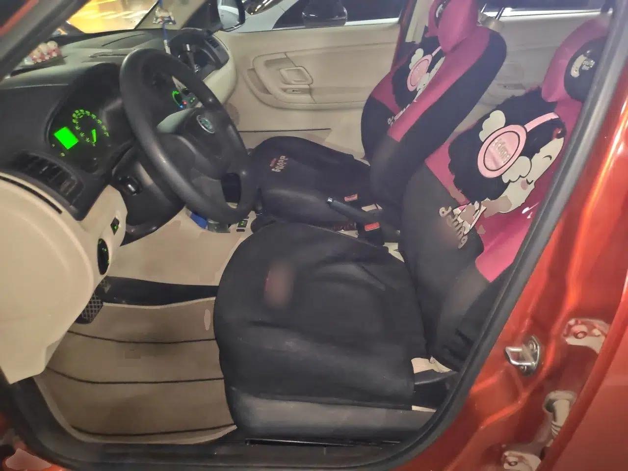 Skoda Fabia 2012 1.4L Automatic Crystal Edition — миниатюра 15
