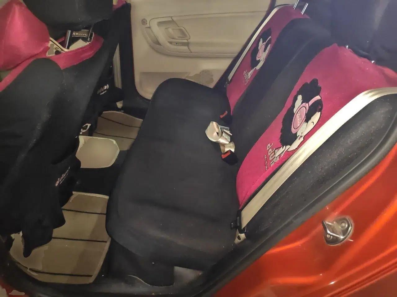 Skoda Fabia 2012 1.4L Automatic Crystal Edition — миниатюра 17