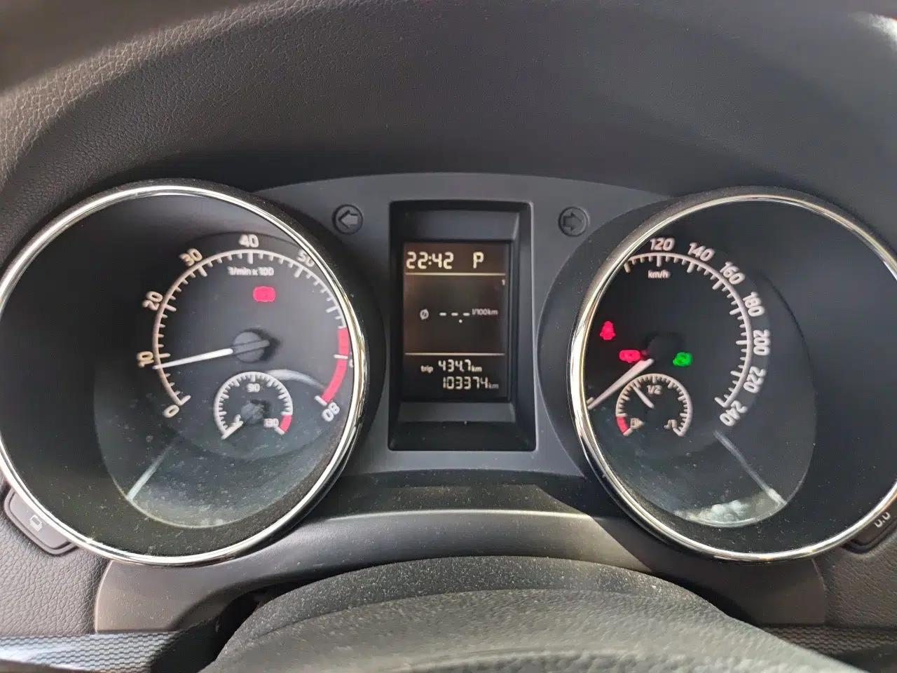 Skoda Yeti 2016 1.4TSI DSG Advanced Edition — миниатюра 11