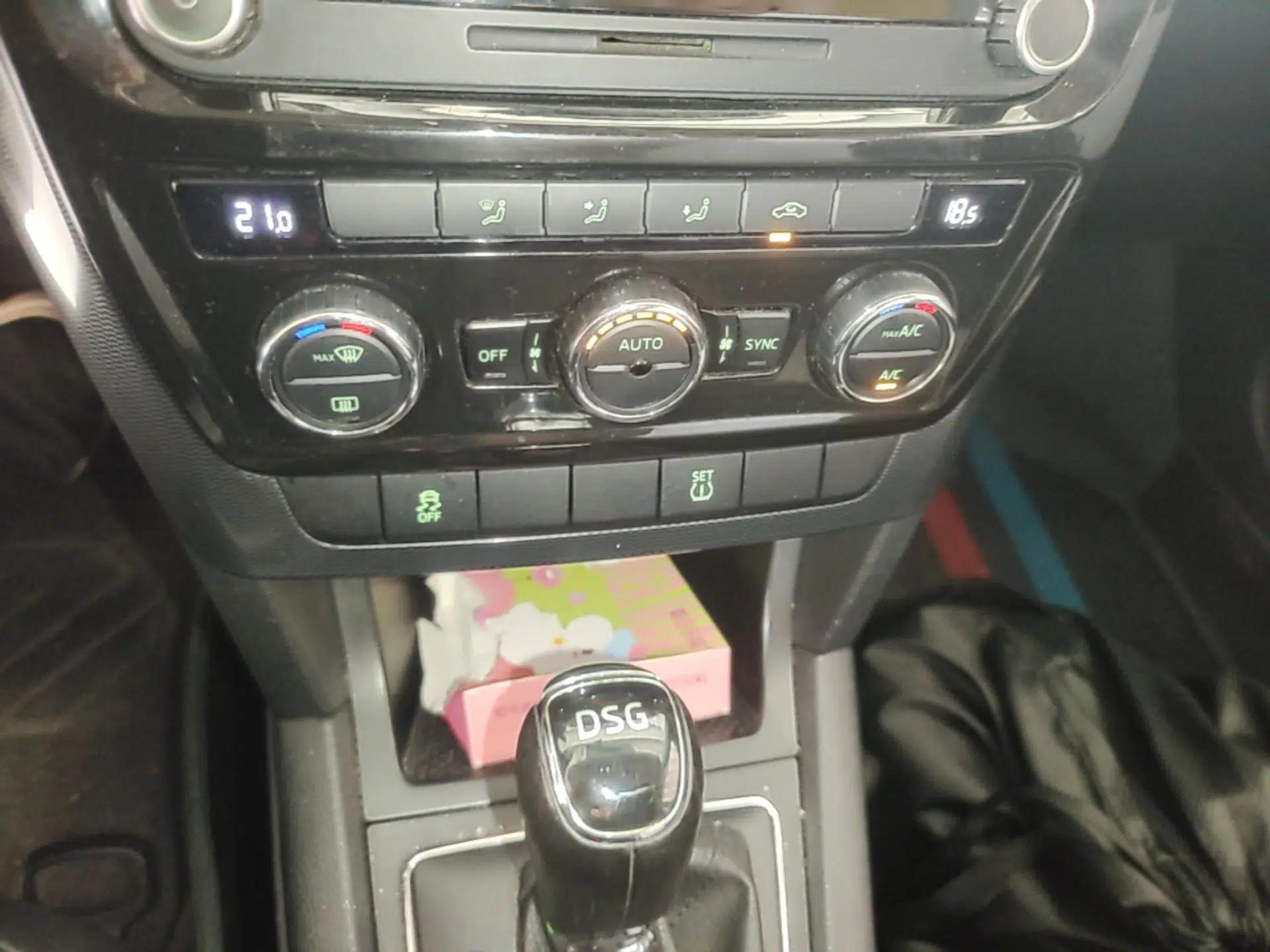 Skoda Yeti 2016 1.4TSI DSG Style Edition — миниатюра 15